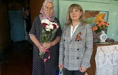 Сотрудники РЭСК поздравили ветеранов Великой Отечественной войны с Днем Победы