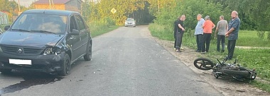 Подросток на мопеде врезался в легковушку под Рязанью