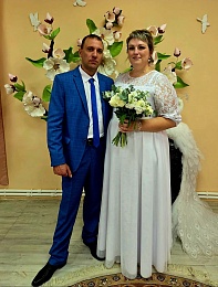 Лето любви: Рязанский ЗАГС показал фотосессии свадеб с июня по август