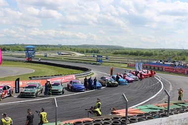 Фоторепортаж: второй день Межрегионального чемпионата по дрифту в Рязани