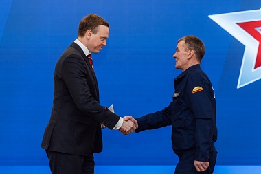 В Рязани наградили военных, пожарных и спасателей