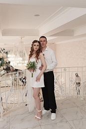 Стильные невесты, эффектные женихи: рязанцам показали самые яркие свадьбы лета