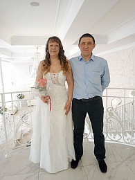 Рязанский ЗАГС выложил фотографии молодожёнов конца апреля