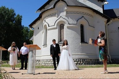 Рязанский ЗАГС показал фото свадеб лета-2024