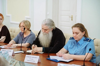 Аркадий Фомин рассказал о поддержке семей с детьми