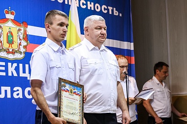 Сотрудники ГАИ получили награды в честь праздника