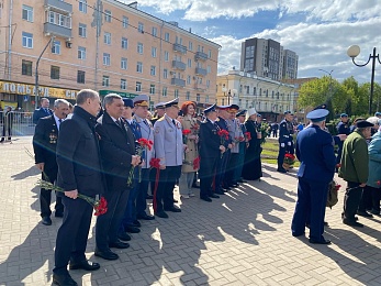 В Рязани День Победы отмечают в Кремлевском сквере и на площади Победы - 62ИНФО В Рязани День Победы отмечают в Кремлевском сквере и на площади Победы