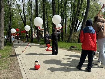 Мастер-классы и выставки: в Кремлевском сквере Рязани отмечают День Победы