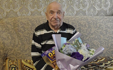 Ветеран ВОВ Иван Гришин отпраздновал своё 95-летие в Сасовском округе Ветеран ВОВ Иван Гришин отпраздновал своё 95-летие в Сасовском округе