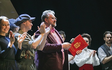 Губернатор Павел Малков поздравил директора рязанского Театра кукол с юбилеем