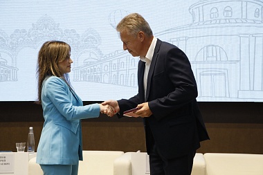 Рязанский зампред Швакова рассказала о награждении в честь Дня работника торговли