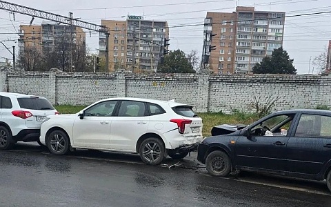  В ДТП на Михайловском шоссе в Рязани пострадали два человека