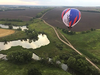 Фоторепортаж: пилоты «Неба России» пролетели на воздушных шарах над Рязанской областью - 62ИНФО Фоторепортаж: пилоты «Неба России» пролетели на воздушных шарах над Рязанской областью