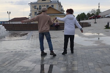 Касимов танцует «Вальс Победы»