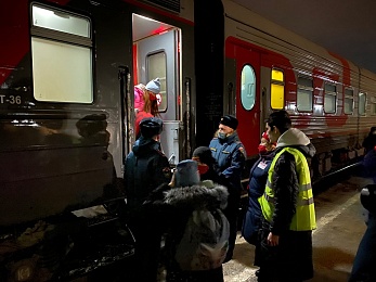 В Рязани встретили поезд с 793 жителями ЛНР и ДНР  - 62ИНФО В Рязани встретили поезд с 793 жителями ЛНР и ДНР