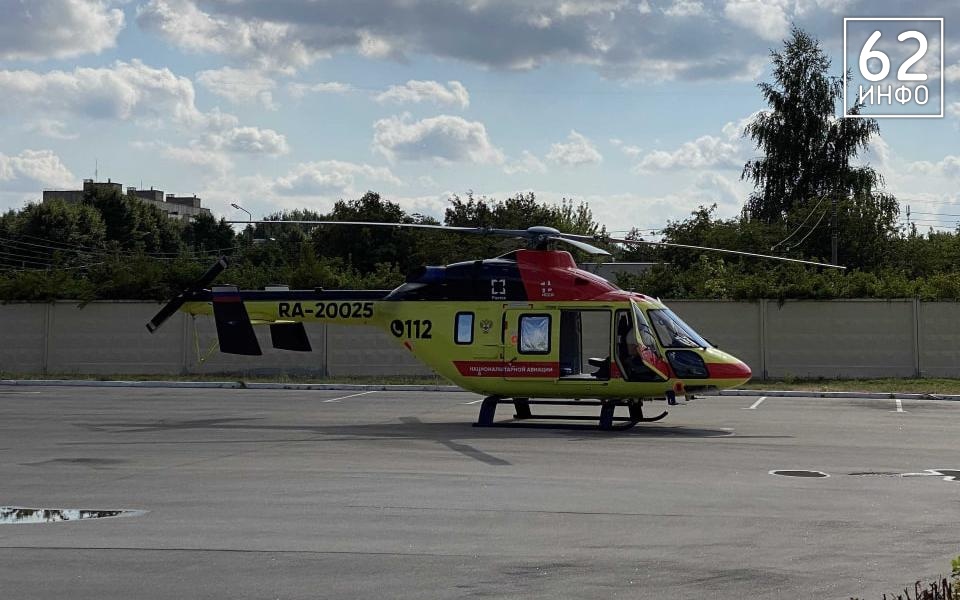 Санавиация доставила в Рязанскую ОКБ мотоциклиста после аварии - 62ИНФО