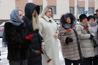 В Рязани в преддверии Дня матери прошёл памятный митинг у мемориала погибших в локальных войнах