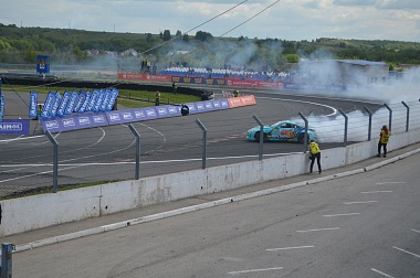Скорость и рёв моторов: фоторепортаж с Межрегионального чемпионата по дрифту в Рязани 