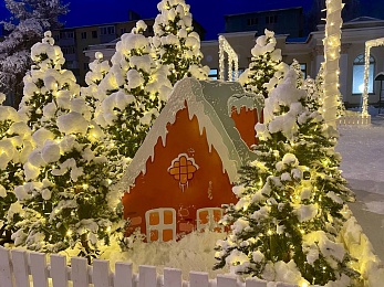 В Рязани Торговый городок украсили в советском сказочном стиле