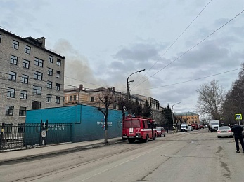Пожар в здании училища связи в Рязани. Фоторепортаж