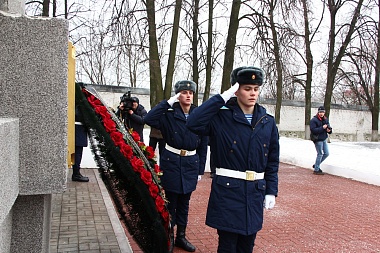 В Рязани на Скорбященском мемориале почтили память жителей блокадного Ленинграда