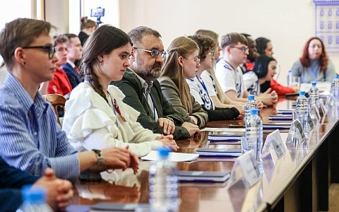 Конференция "Молодежь против фашизма" собрала в Рязани представителей 23 стран Конференция "Молодежь против фашизма" собрала в Рязани представителей 23 стран