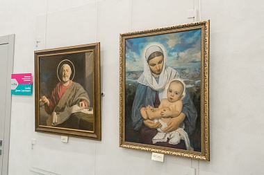 В рязанском Прио-Внешторгбанке открылась выставка «Отче наш...» - 62ИНФО В рязанском Прио-Внешторгбанке открылась выставка «Отче наш...»