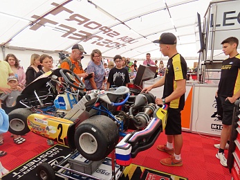 РНПК и гонщики LADA Sport ROSNEFT устроили для юных рязанцев день автоспорта