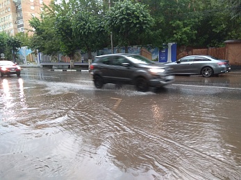 Центр Рязани ушел под воду