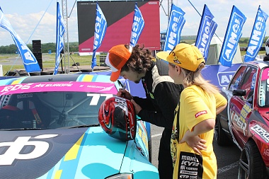 Фоторепортаж: второй день Межрегионального чемпионата по дрифту в Рязани