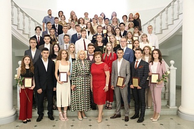 В Рязани состоялся торжественный приём лучших выпускников города  - 62ИНФО В Рязани состоялся торжественный приём лучших выпускников города