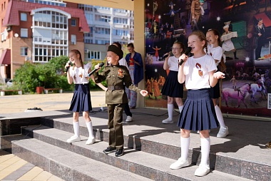 Рязанский цирк представил спектакль "Парад Великой Победы"