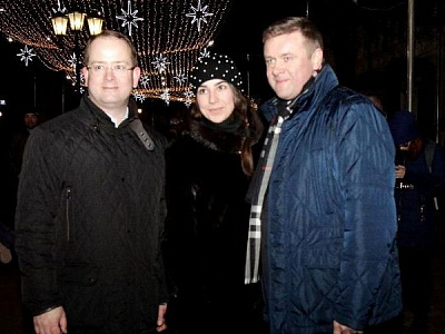 В новогоднюю ночь рязанцы сфотографировались с Любимовым и Карабасовым