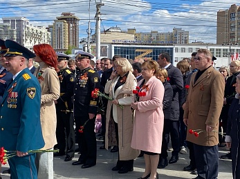 В Рязани День Победы отмечают в Кремлевском сквере и на площади Победы - 62ИНФО В Рязани День Победы отмечают в Кремлевском сквере и на площади Победы