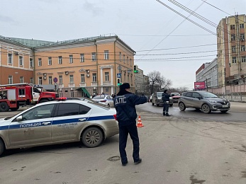 Пожар в здании училища связи в Рязани. Фоторепортаж