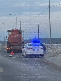 В Рязани водитель BMW влетел в бордюр на Солотчинском шоссе