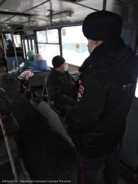 В Рязани вновь проверили соблюдение масочного режима в общественном транспорте