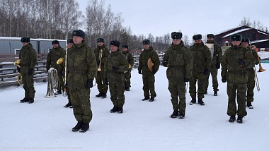 Курсанты РВВДКУ отправились в лыжный поход на 710 км в честь участников СВО