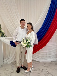 Лето любви: Рязанский ЗАГС показал фотосессии свадеб с июня по август