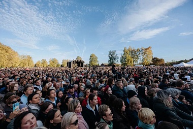 Павел Малков вручил Сергею Безрукову знак «За заслуги перед Рязанской областью» - 62ИНФО Павел Малков вручил Сергею Безрукову знак «За заслуги перед Рязанской областью»