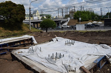 Мэр Рязани Артёмов проинспектировал ход благоустройства у вокзала «Рязань-2»