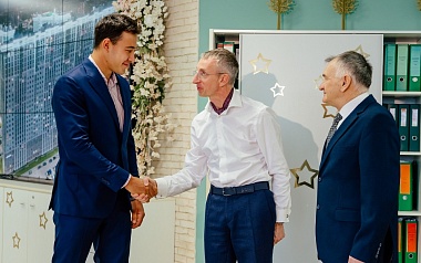 «Зелёный сад» подарил квартиры в Рязани выдающимся спортсмену и тренеру