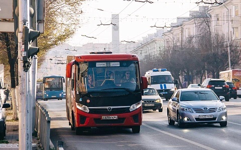 Автоинспекторы обратились к рязанским водителям автобусов 