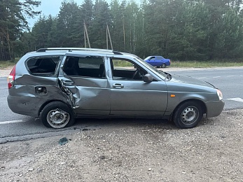 Мотоциклист врезался в легковушку под Рязанью