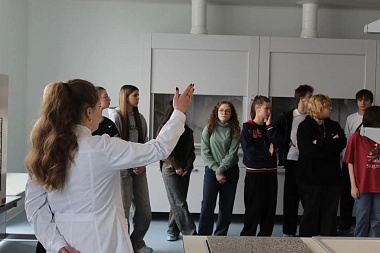 Школьники из Рязанской области побывали на строящемся фармацевтической компанией «ОКТАФАРМА-ФАРМИМЭКС» заводе