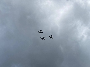 В Рязани День ВДВ отметили показательными выступлениями десантников и прыжками с парашютом