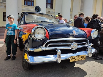 В Рязани работает выставка ретроавтомобилей ГАИ