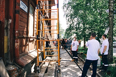 Охлобыстин и Прилепин украсили фасад будущего «Есенин-Центра» в Рязани