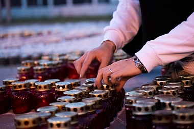 Рязанцы зажгли 7 тысяч свечей в память о погибших в Великой Отечественной войне