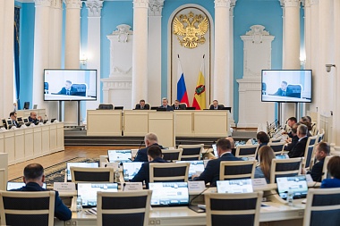 Глава КСП Юрий Карпов представил в Рязанской облдуме доклад о работе ведомства в 2024 году